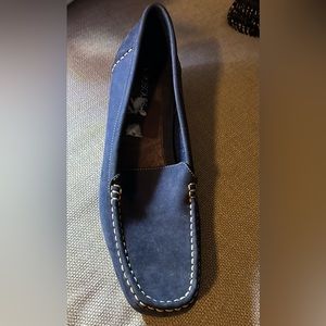 Blue suede man made upper 1/12 inch heel Size 11B loafers with a small heel